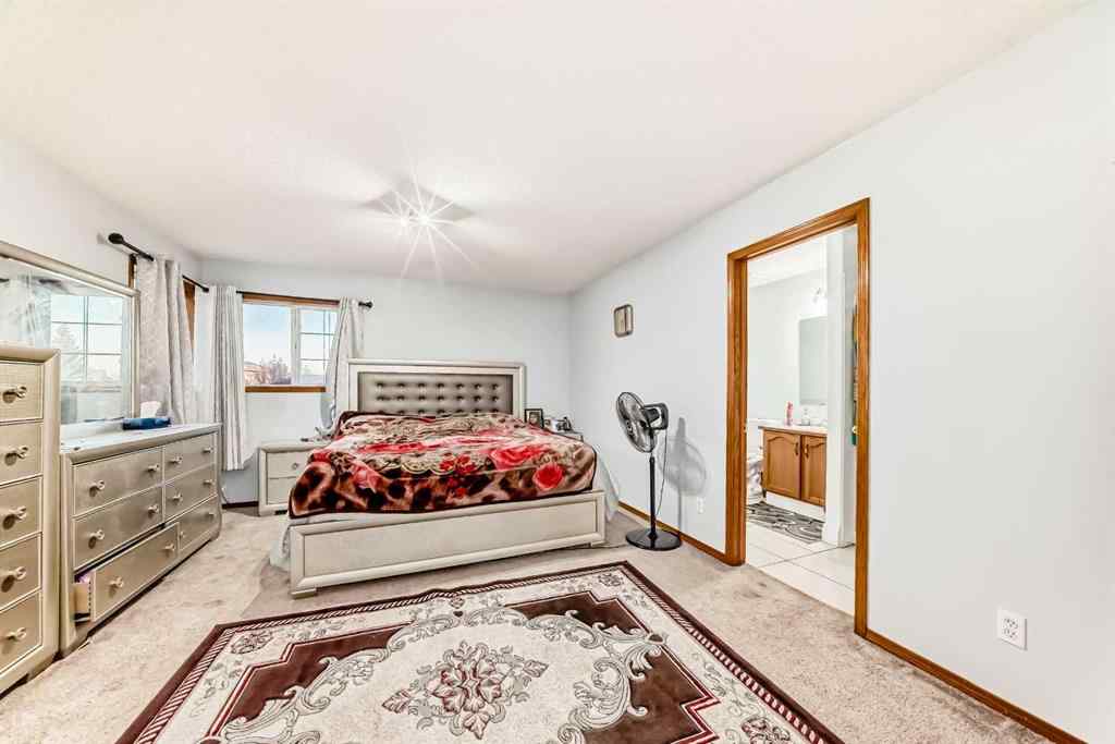 MLS® A2264960 - 11 San Diego Green NE in Monterey Park Calgary, Residential