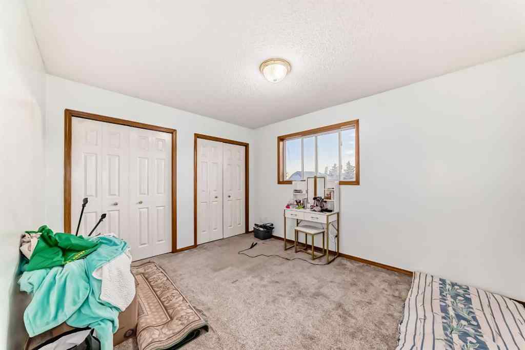 MLS® A2264960 - 11 San Diego Green NE in Monterey Park Calgary, Residential