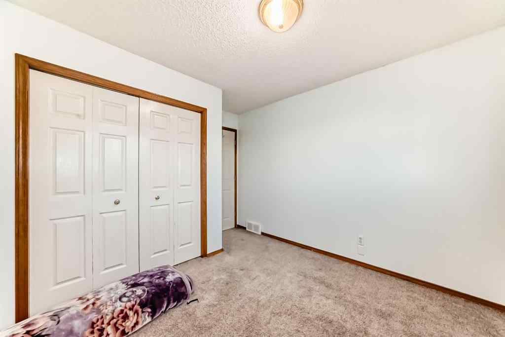 MLS® A2264960 - 11 San Diego Green NE in Monterey Park Calgary, Residential