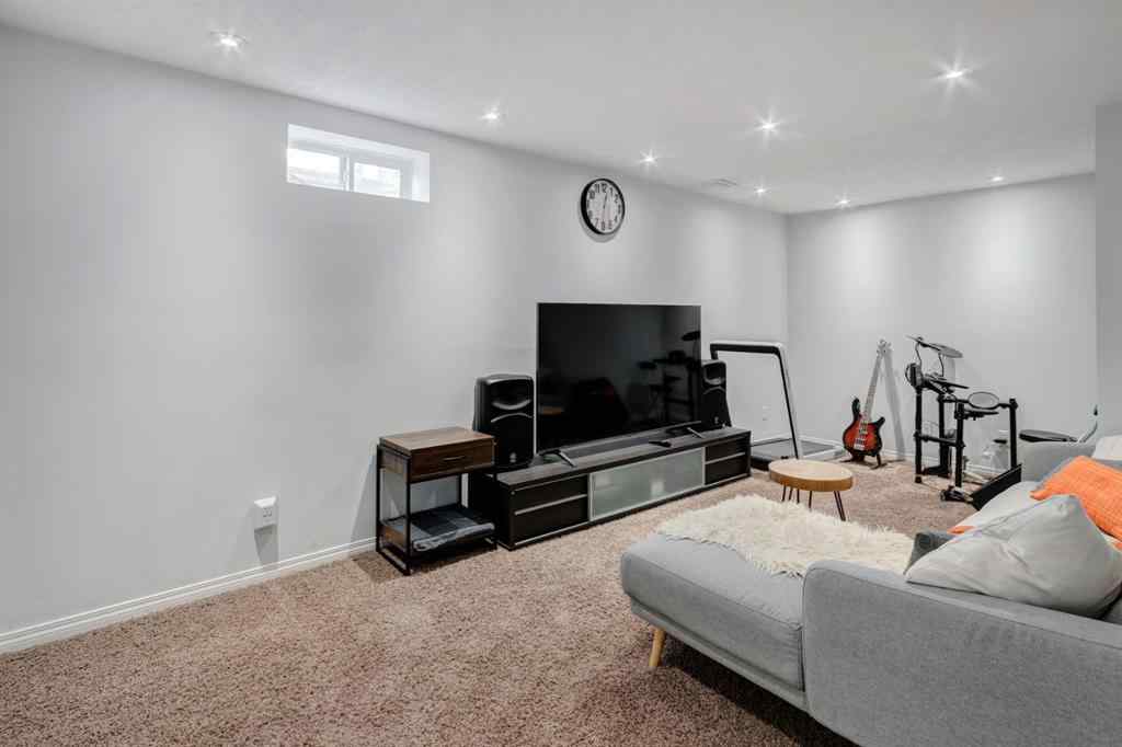 MLS® A2264961 - 6 Hidden Creek Rise NW in Hidden Valley Calgary, Residential