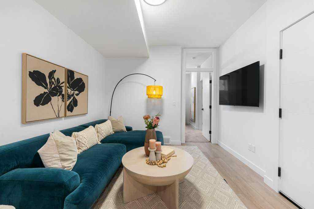 MLS® A2264966 - 180 Ricardo Ranch Avenue SE in Ricardo Ranch Calgary, Residential