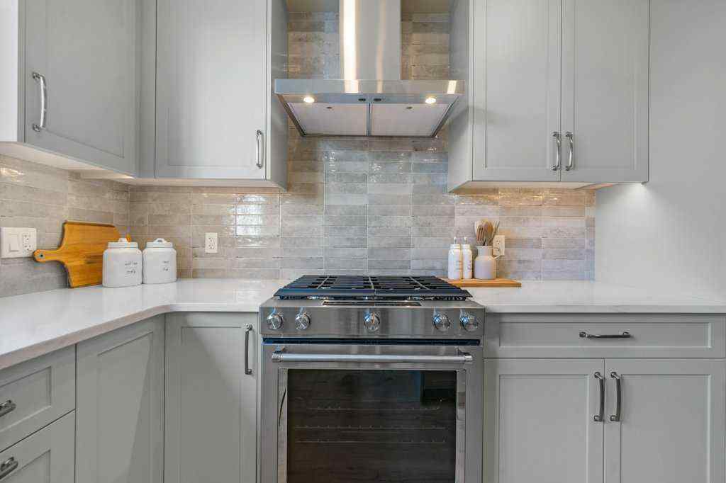 MLS® A2264966 - 180 Ricardo Ranch Avenue SE in Ricardo Ranch Calgary, Residential