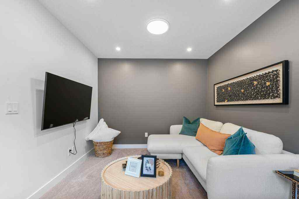 MLS® A2264966 - 180 Ricardo Ranch Avenue SE in Ricardo Ranch Calgary, Residential