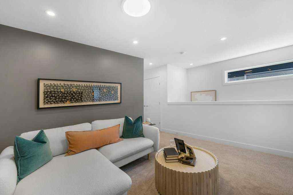 MLS® A2264966 - 180 Ricardo Ranch Avenue SE in Ricardo Ranch Calgary, Residential