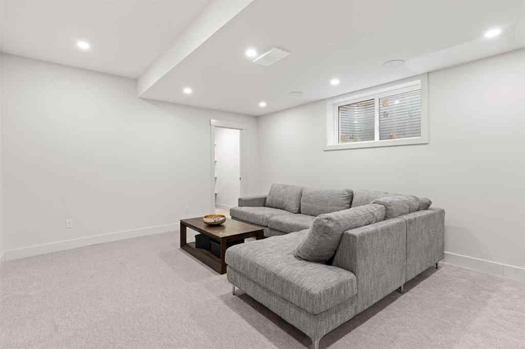 MLS® A2264967 - 2519 19A Street SW in Richmond Calgary, Residential