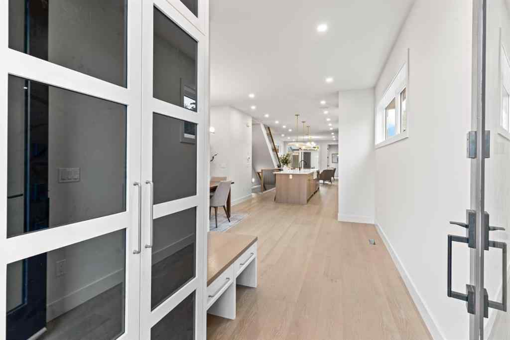 MLS® A2264967 - 2519 19A Street SW in Richmond Calgary, Residential