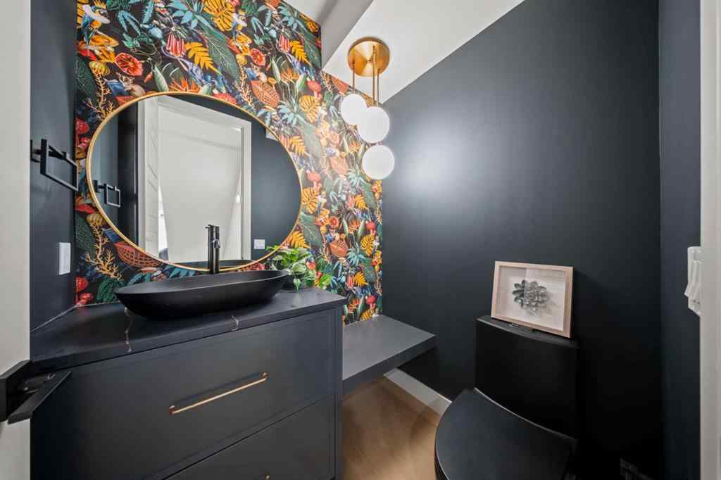 MLS® A2264967 - 2519 19A Street SW in Richmond Calgary, Residential