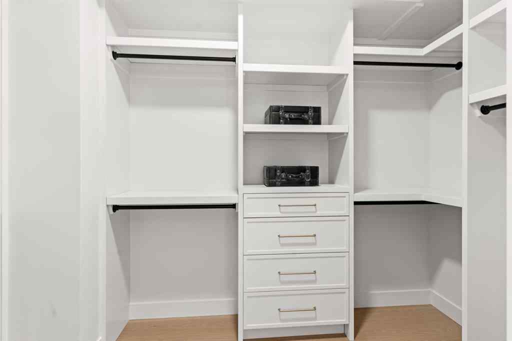 MLS® A2264967 - 2519 19A Street SW in Richmond Calgary, Residential