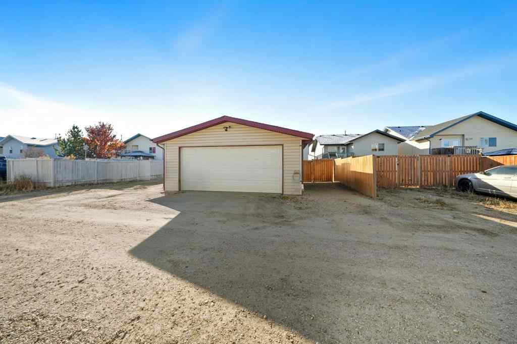 MLS® A2264968 - 106 Drummond Close  in Davenport Red Deer, Residential