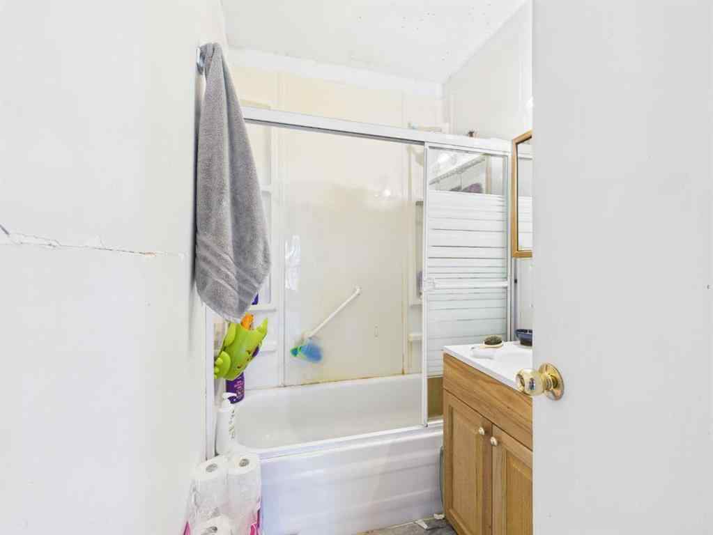 MLS® A2264974 - 5314 45 Street  in NONE Vegreville, Residential