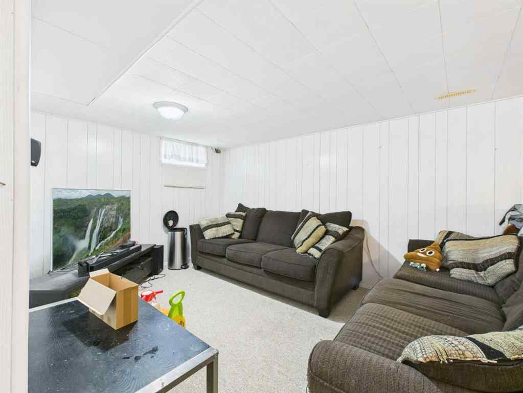 MLS® A2264974 - 5314 45 Street  in NONE Vegreville, Residential