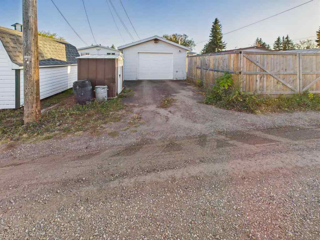 MLS® A2264974 - 5314 45 Street  in NONE Vegreville, Residential