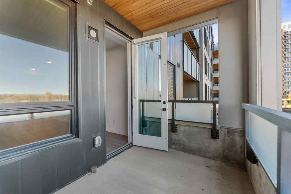 MLS® A2264977 - Unit #220 3932 University Avenue NW in University District Calgary, Residential