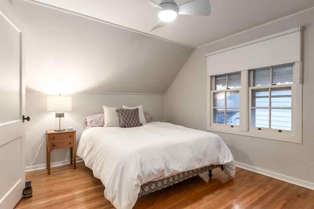 MLS® A2264981 - 437 30 Avenue NW in Mount Pleasant Calgary, Residential