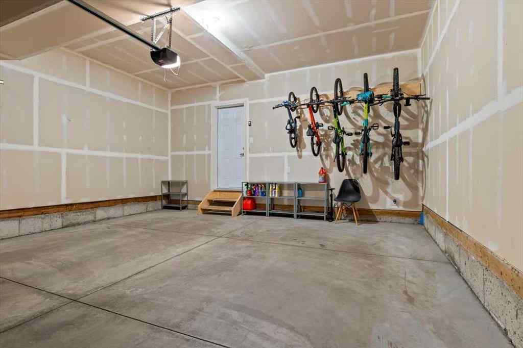 MLS® A2264984 - 602 Osborne Drive SW in Southwinds Airdrie, Residential