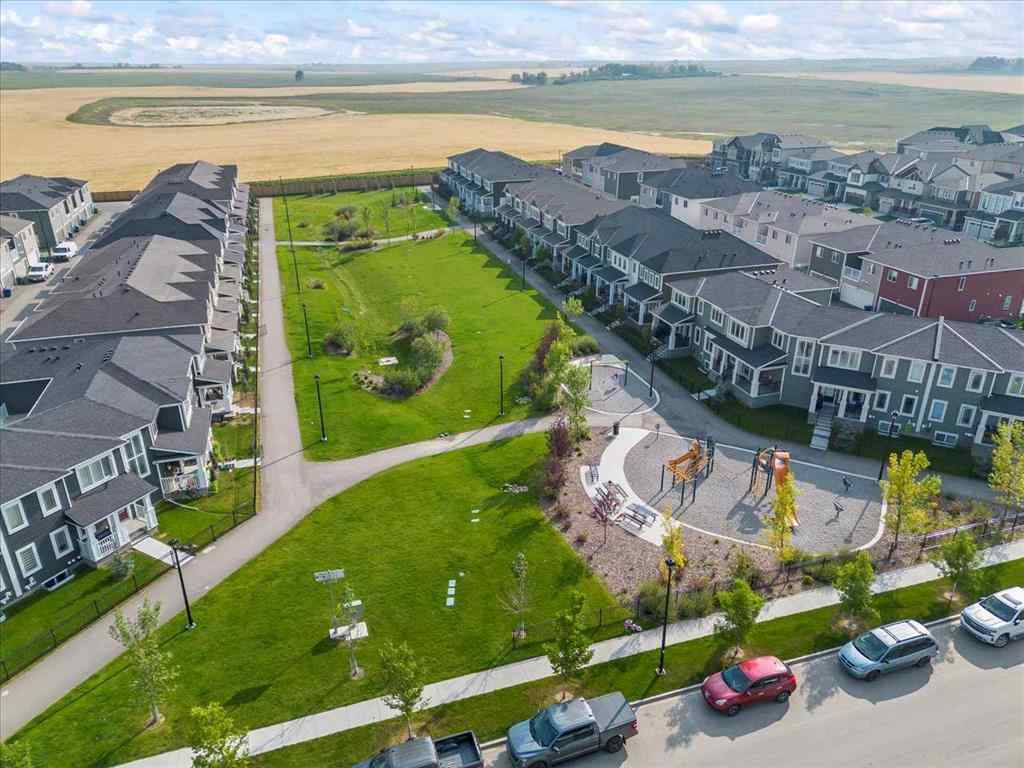 MLS® A2264984 - 602 Osborne Drive SW in Southwinds Airdrie, Residential