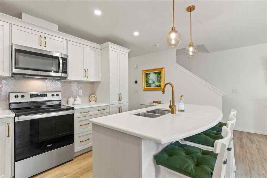 MLS® A2264984 - 602 Osborne Drive SW in Southwinds Airdrie, Residential