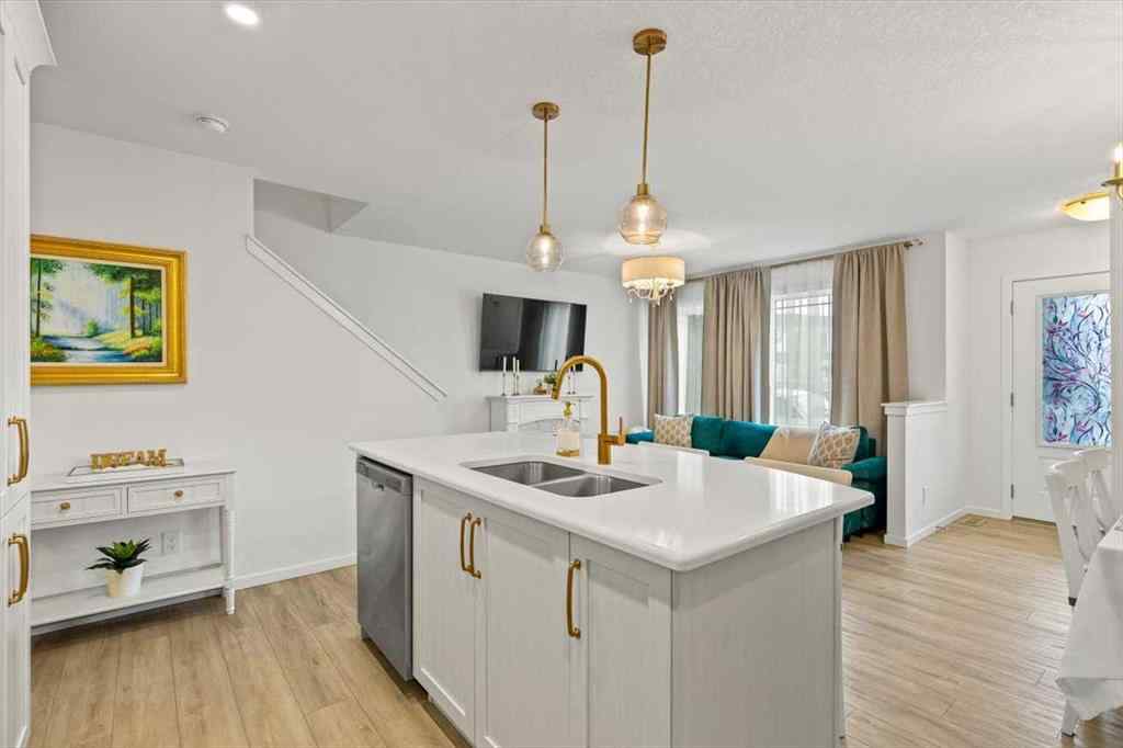 MLS® A2264984 - 602 Osborne Drive SW in Southwinds Airdrie, Residential