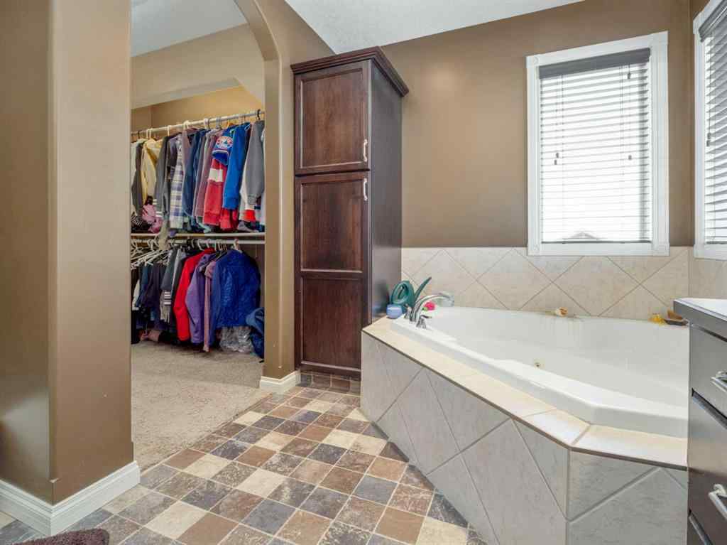 MLS® A2264987 - 1126 Briar Road  in NONE Pincher Creek, Residential