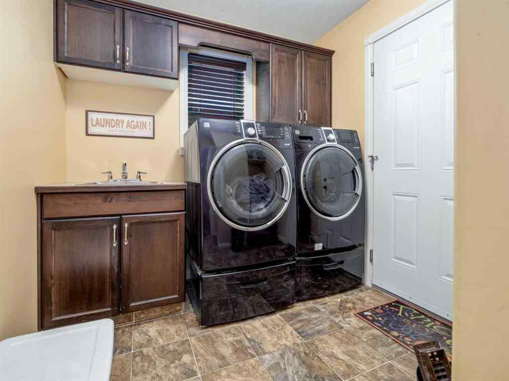 MLS® A2264987 - 1126 Briar Road  in NONE Pincher Creek, Residential