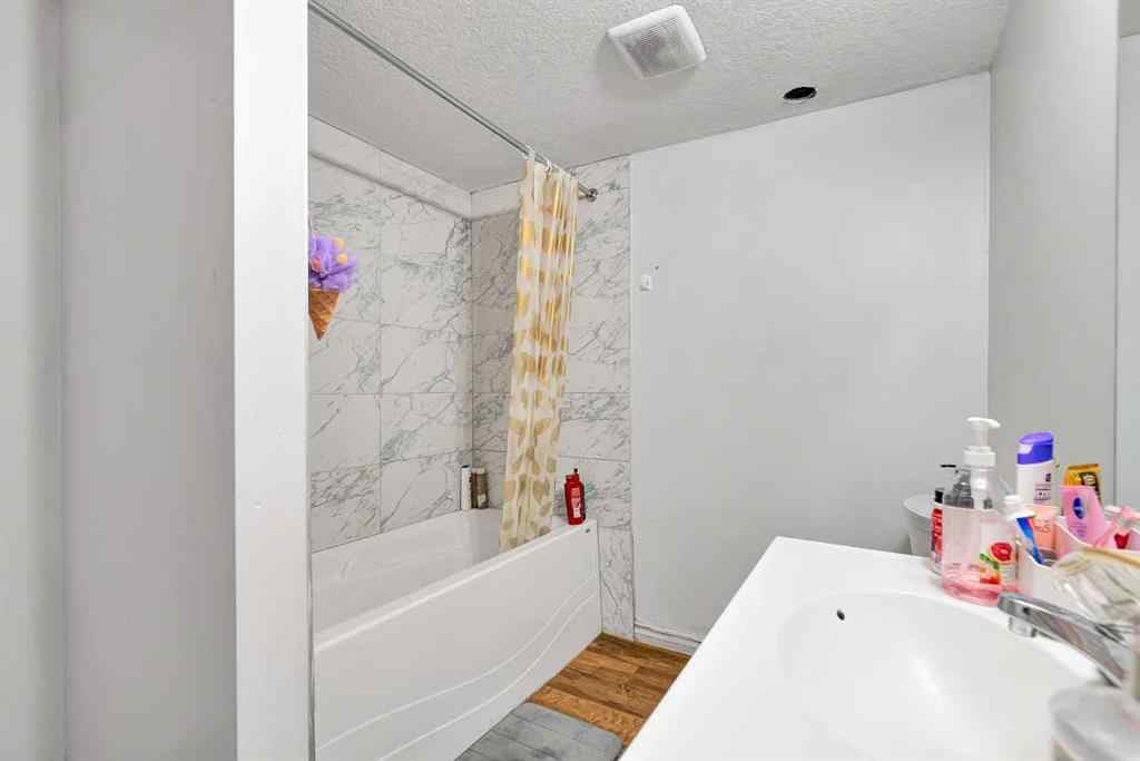 MLS® A2264989 - 61 Taralake Street NE in Taradale Calgary, Residential