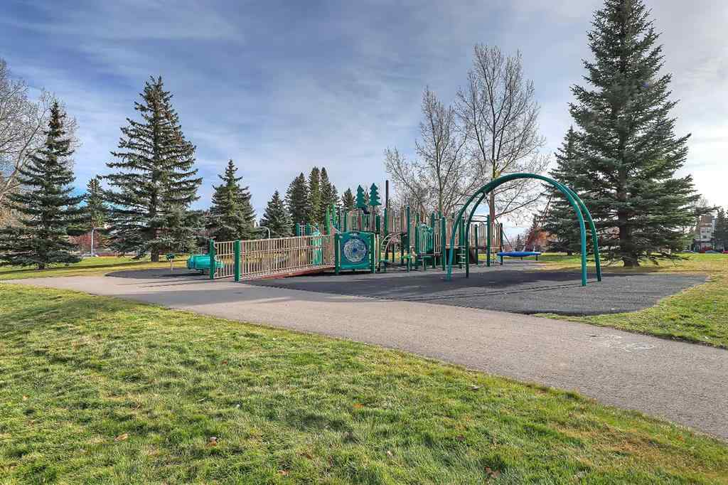 MLS® A2264990 - 2402 36 Street SW in Killarney/Glengarry Calgary, Residential
