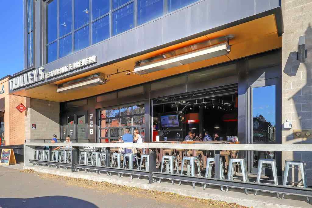 MLS® A2264990 - 2402 36 Street SW in Killarney/Glengarry Calgary, Residential