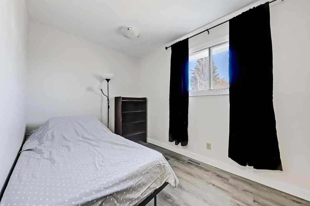 MLS® A2264990 - 2402 36 Street SW in Killarney/Glengarry Calgary, Residential