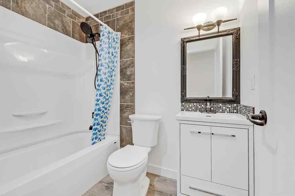 MLS® A2264990 - 2402 36 Street SW in Killarney/Glengarry Calgary, Residential