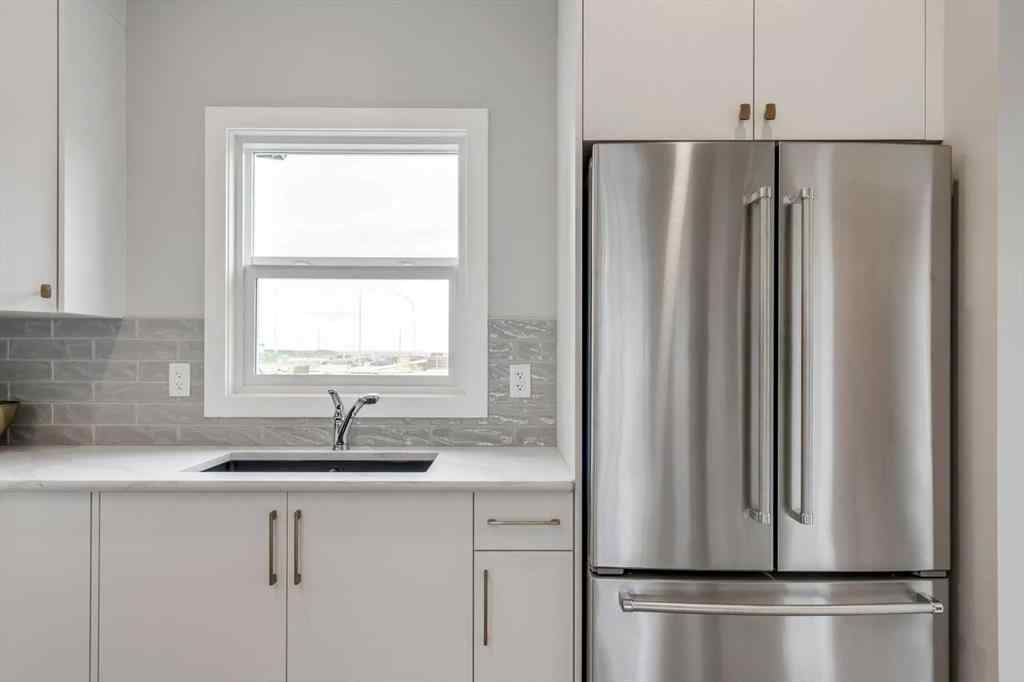 MLS® A2264994 - 931 Legacy Circle SE in Legacy Calgary, Residential