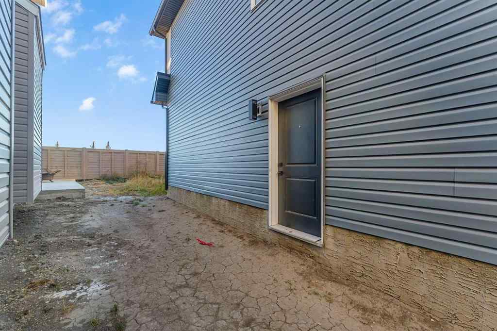 MLS® A2264996 - 592 Savanna Crescent NE in Saddle Ridge Calgary, Residential