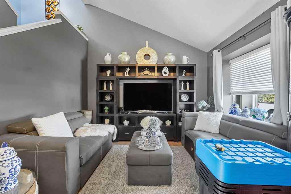 MLS® A2265001 - 824 Luxstone Square SW in Luxstone Airdrie, Residential