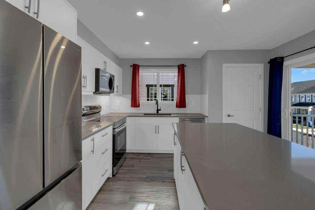 MLS® A2265002 - 827 Windbury Street SW in South Windsong Airdrie, Residential