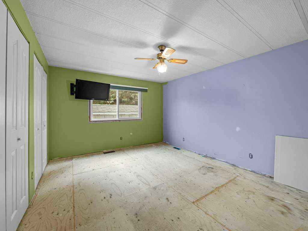 MLS® A2265004 - 102 Burroughs Place NE in Monterey Park Calgary, Mobile