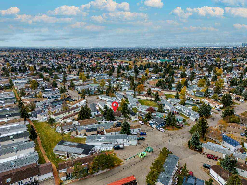MLS® A2265004 - 102 Burroughs Place NE in Monterey Park Calgary, Mobile