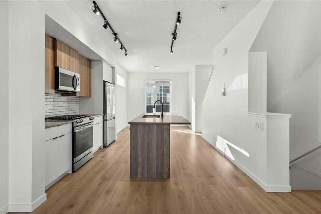 MLS® A2265007 - 90 Walgrove Common SE in Walden Calgary, Residential