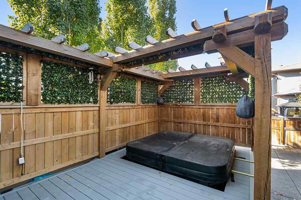 MLS® A2265008 - 38 Autumn Gardens SE in Auburn Bay Calgary, Residential