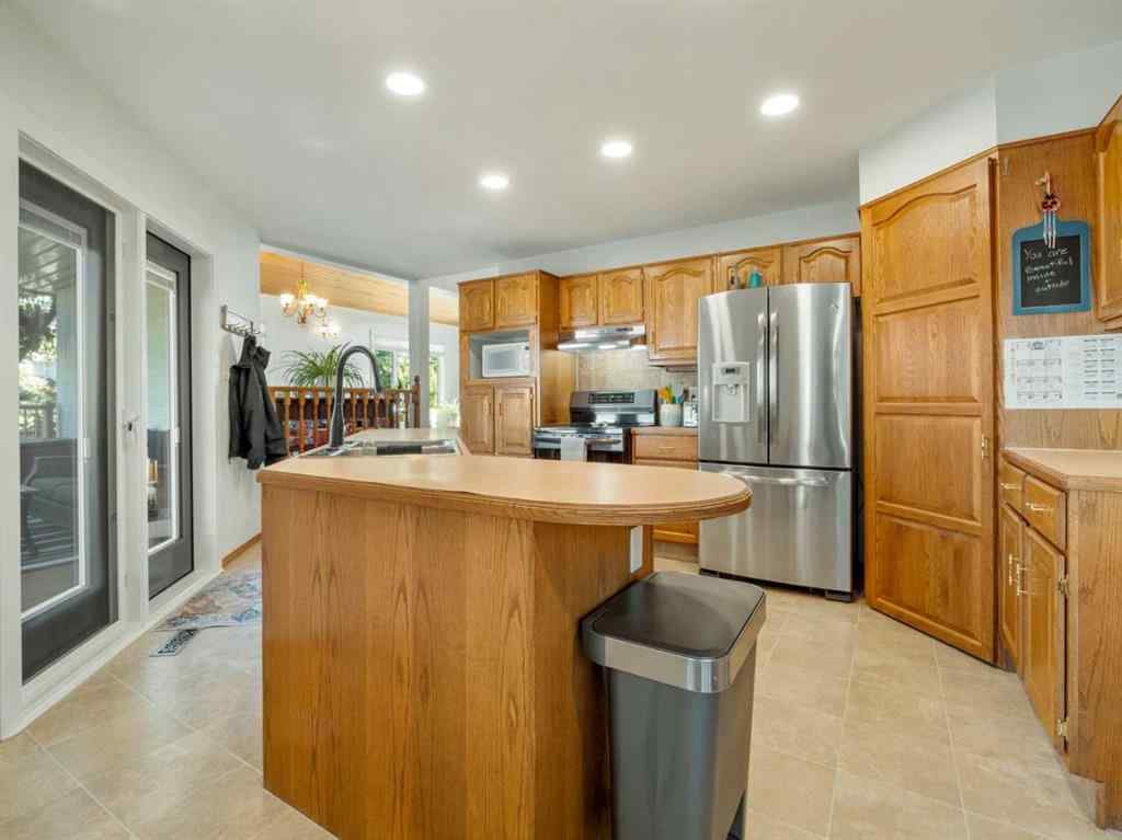 MLS® A2265009 - 152 Coachwood Point W in Ridgewood Lethbridge, Residential