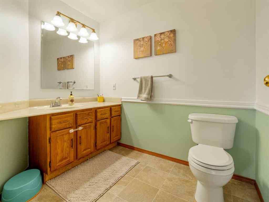 MLS® A2265009 - 152 Coachwood Point W in Ridgewood Lethbridge, Residential