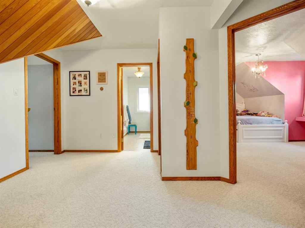 MLS® A2265009 - 152 Coachwood Point W in Ridgewood Lethbridge, Residential