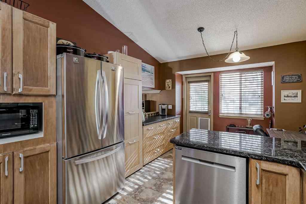 MLS® A2265014 - 148 Citadel Close NW in Citadel Calgary, Residential