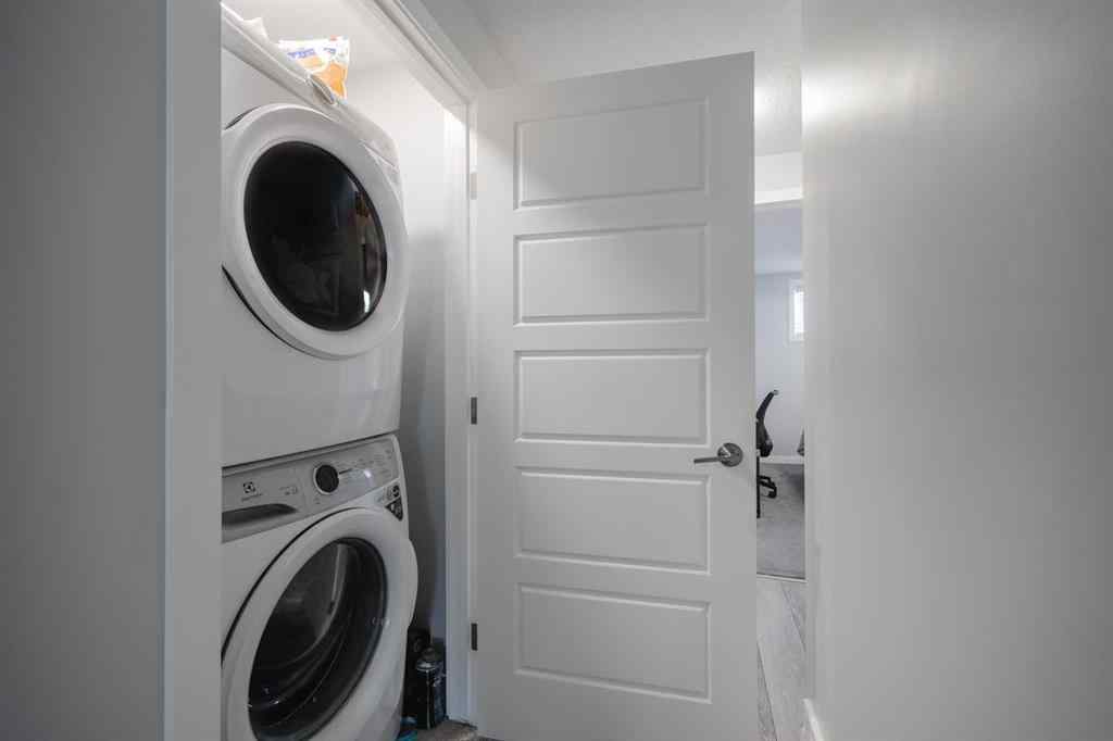 MLS® A2265015 - 190 Magnolia Square SE in Mahogany Calgary, Residential