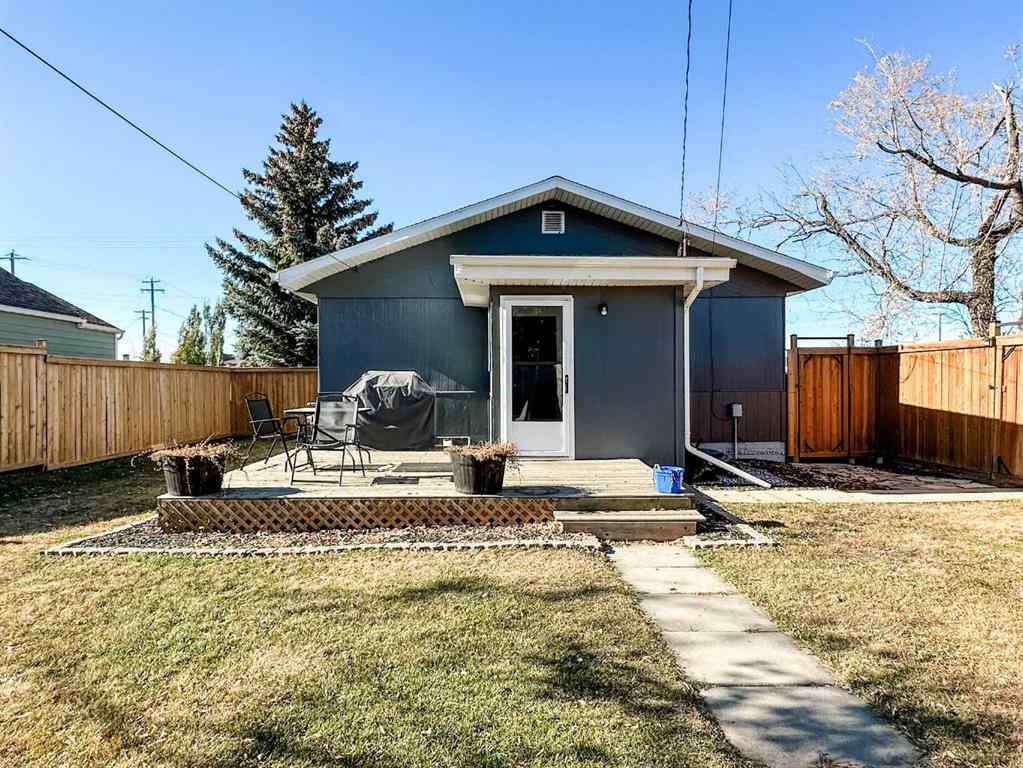 MLS® A2265016 - 5019 46 Street  in Downtown West Stettler, Residential