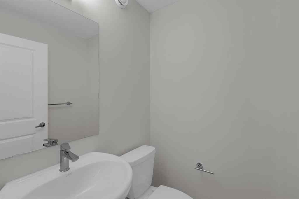 MLS® A2265021 - 2022 Cobblebrook Crescent SW in Cobblestone Creek Airdrie, Residential