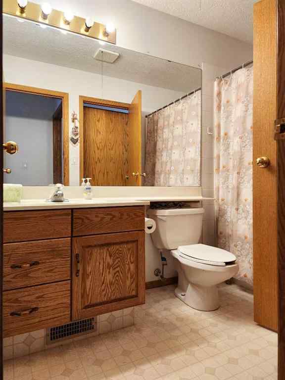 MLS® A2265028 - 5323 3 Street W in NONE Claresholm, Residential