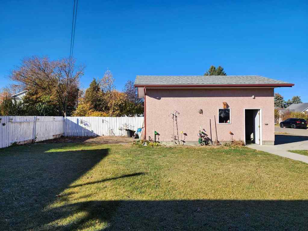 MLS® A2265028 - 5323 3 Street W in NONE Claresholm, Residential