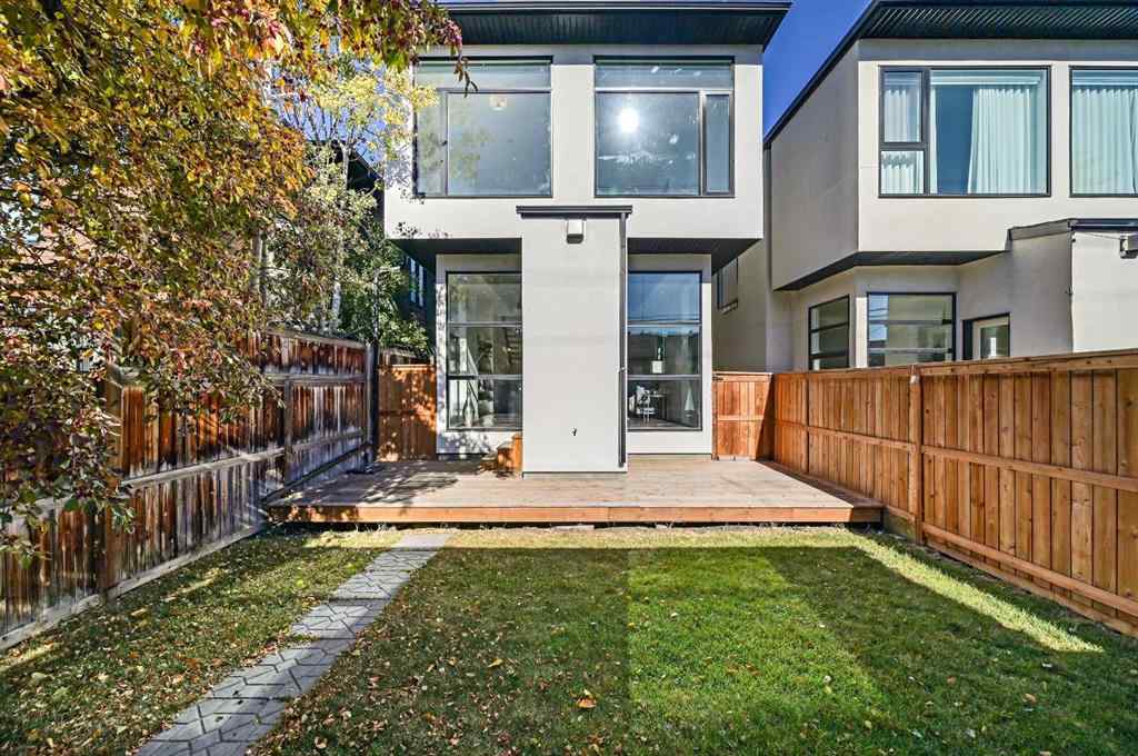 MLS® A2265031 - 2115 Bowness Road NW in West Hillhurst Calgary, Residential