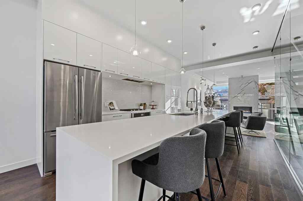 MLS® A2265031 - 2115 Bowness Road NW in West Hillhurst Calgary, Residential