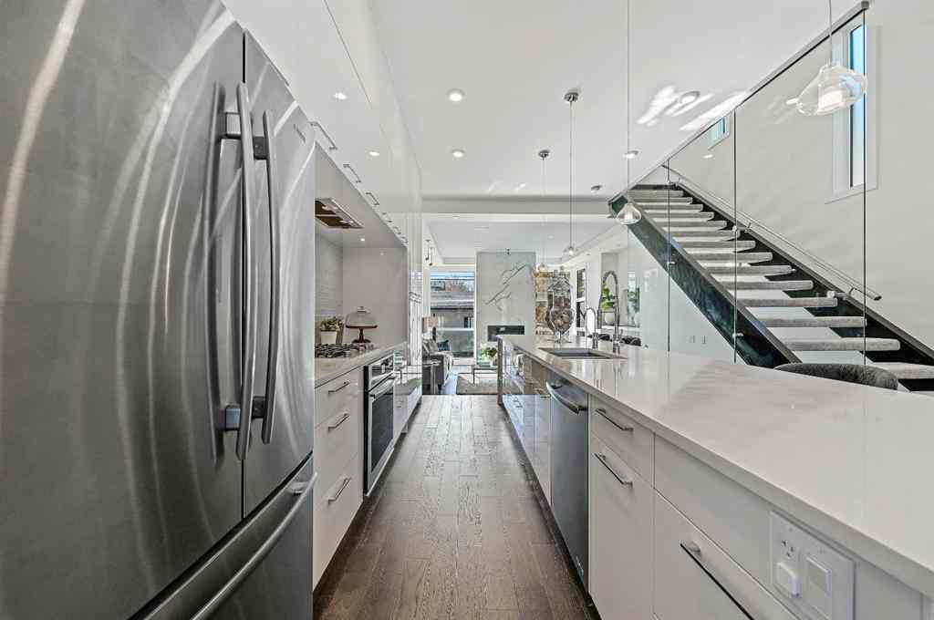 MLS® A2265031 - 2115 Bowness Road NW in West Hillhurst Calgary, Residential