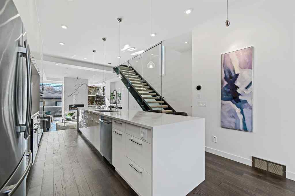 MLS® A2265031 - 2115 Bowness Road NW in West Hillhurst Calgary, Residential